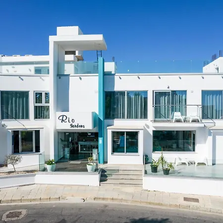 Bright, Charming, And Well-Planned Vacation Flat For A Small Family All Yours アパート